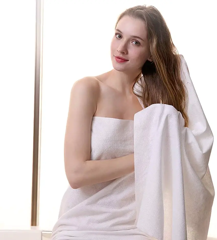 The hotel consumables industry is rapidly growing with strong product update demands and significant profit margins. It is deeply integrated with the cultural tourism industry, has moderate manufacturing requirements, low production barriers, stable downstream customer sources, and multiple distribution channels.