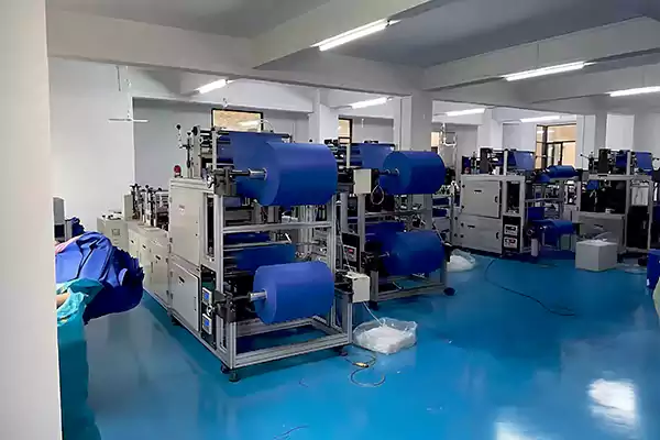 Nonwoven fabric manufacturing workshop