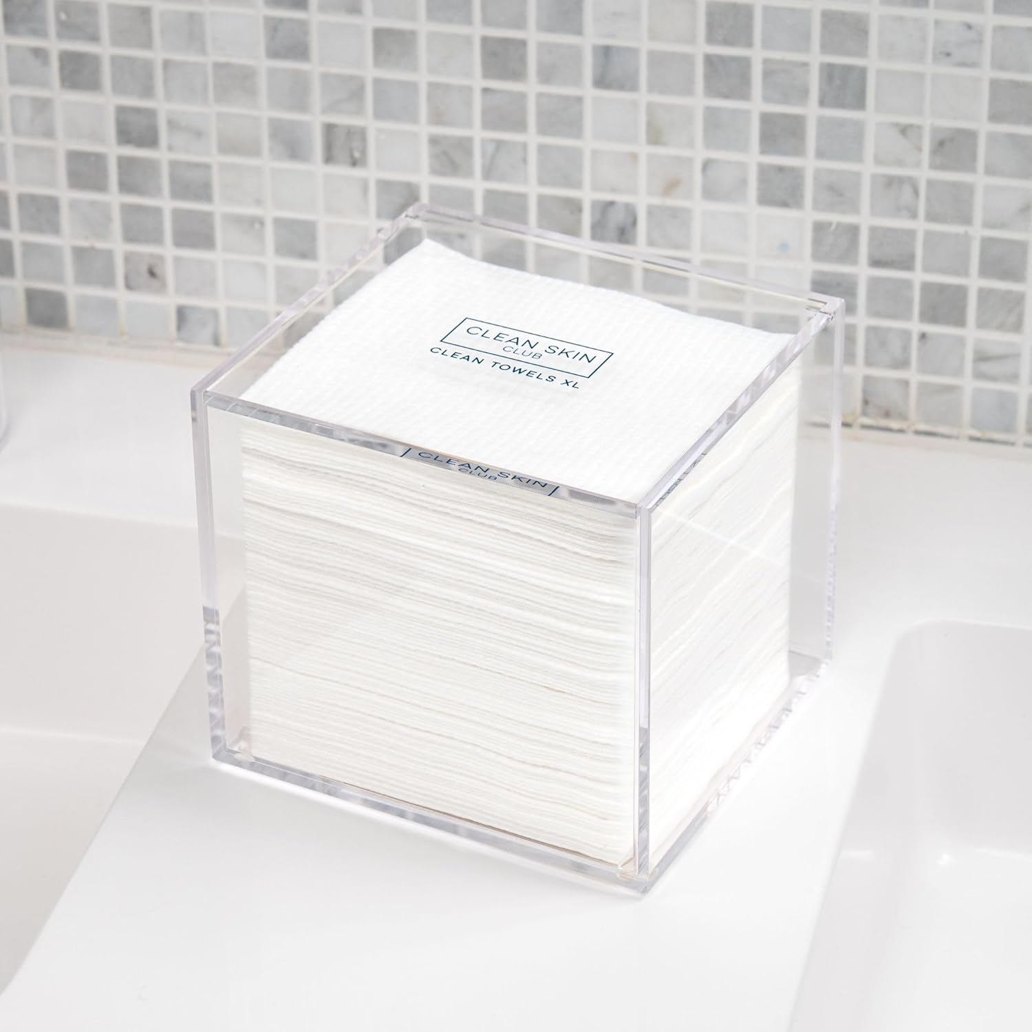 Disposable face towel dispenser