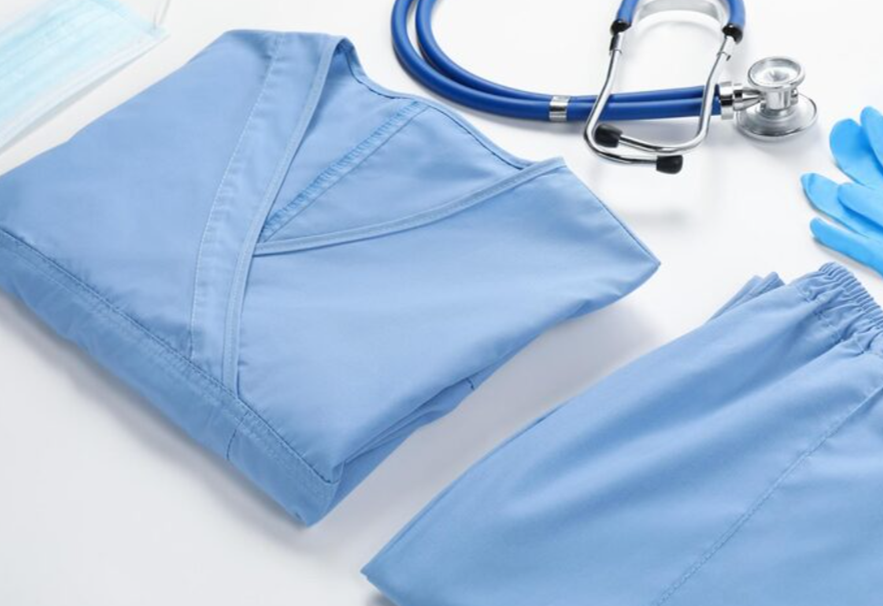 functional pocket scrubs